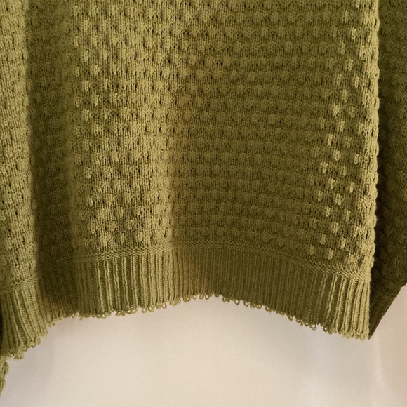 Sweater - Picture 3 of 5